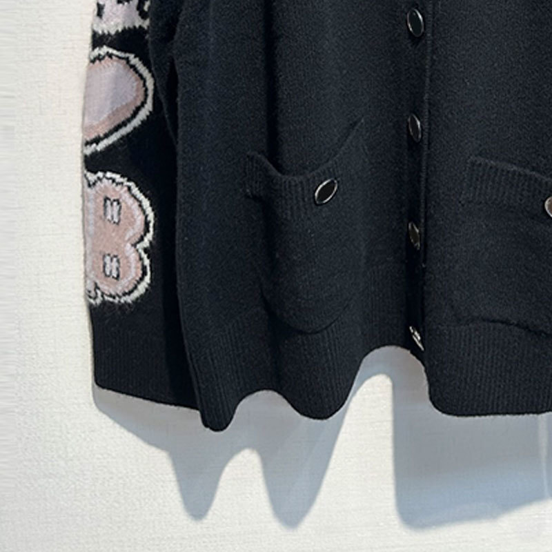 Luxury Retro Oversized Ladies Black Cashmere Cardigan, V-Neck Button Down Sweater With Embroidered Details, High Quality S0901