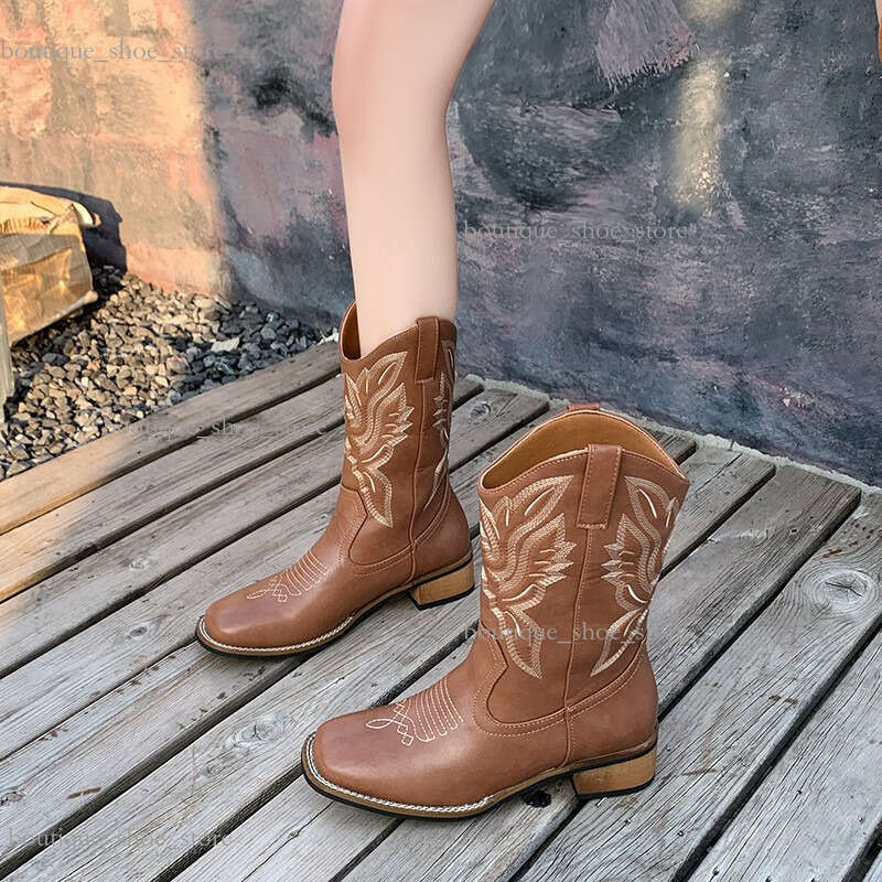 2025 New Embroidered Long Leg Cycling Square Toe Thick Heel Autumn Genuine Leather Women's Cowboy Boots