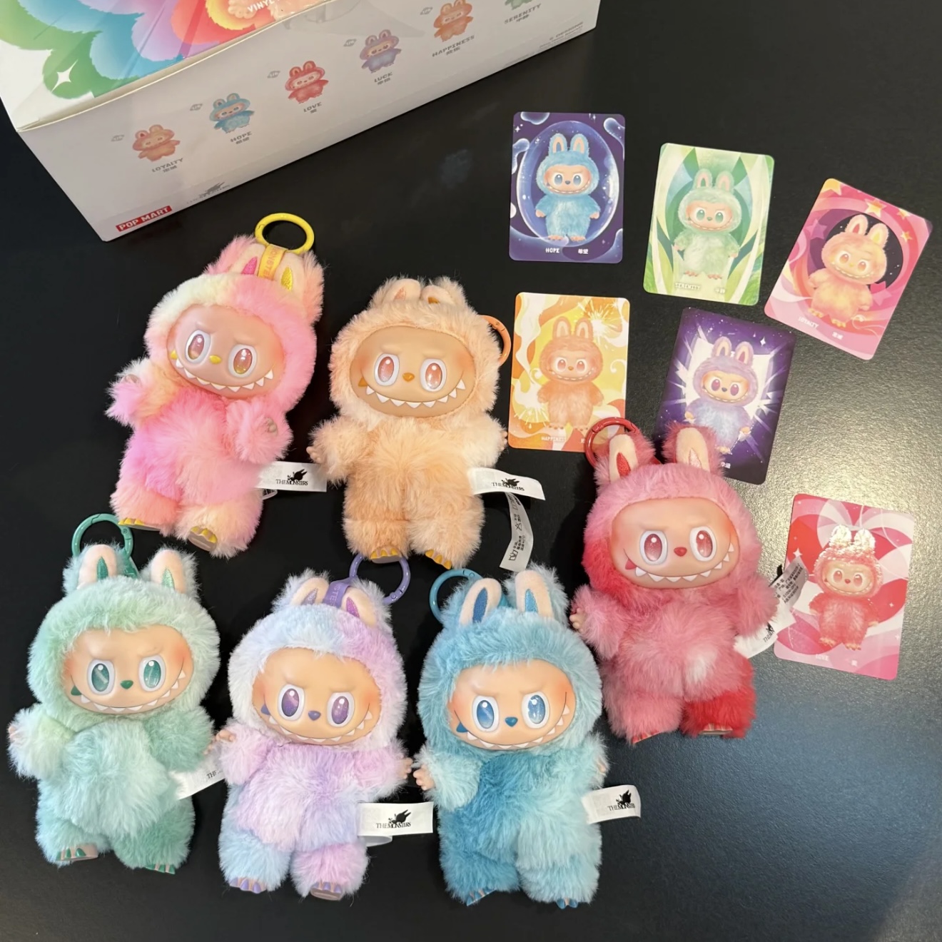 labubu doll V1 V2 V3 Monsters Big Into Energy Series Blind Box Christmas present Key chain Decorative item Blind box gift