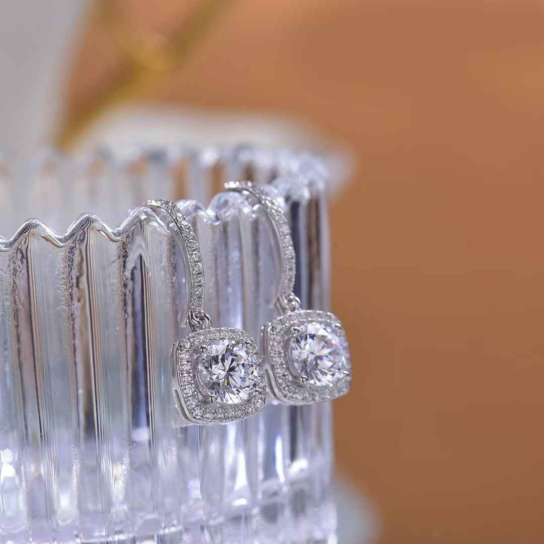 Luxury Square framed Moissanite Huggie Earrings Sparkling Embellished Hoop Earrings for Women Hypoallergenic Sterling Silver Jewelry