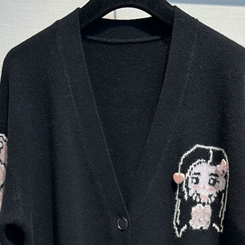Luxury Retro Oversized Ladies Black Cashmere Cardigan, V-Neck Button Down Sweater With Embroidered Details, High Quality S0901