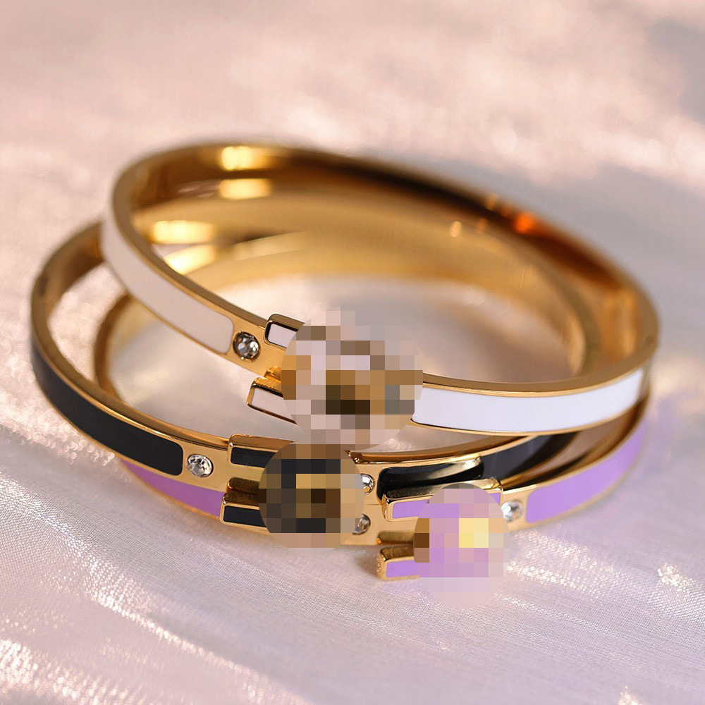 Jewelry Bracelets Cuff Durable Luxury Gold Titanium Steel Bracelet with Fade Resistance Stylish Accessory Gift Idea