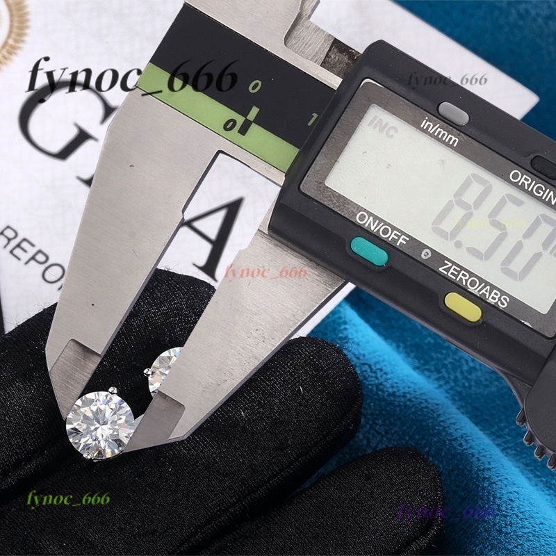 Classic Diamond Stud Earring 0.5ct 1ct 2ct 3ct 4ct VVS Moissanite 18k Gold Plated Silver Moissanite Stud Earring