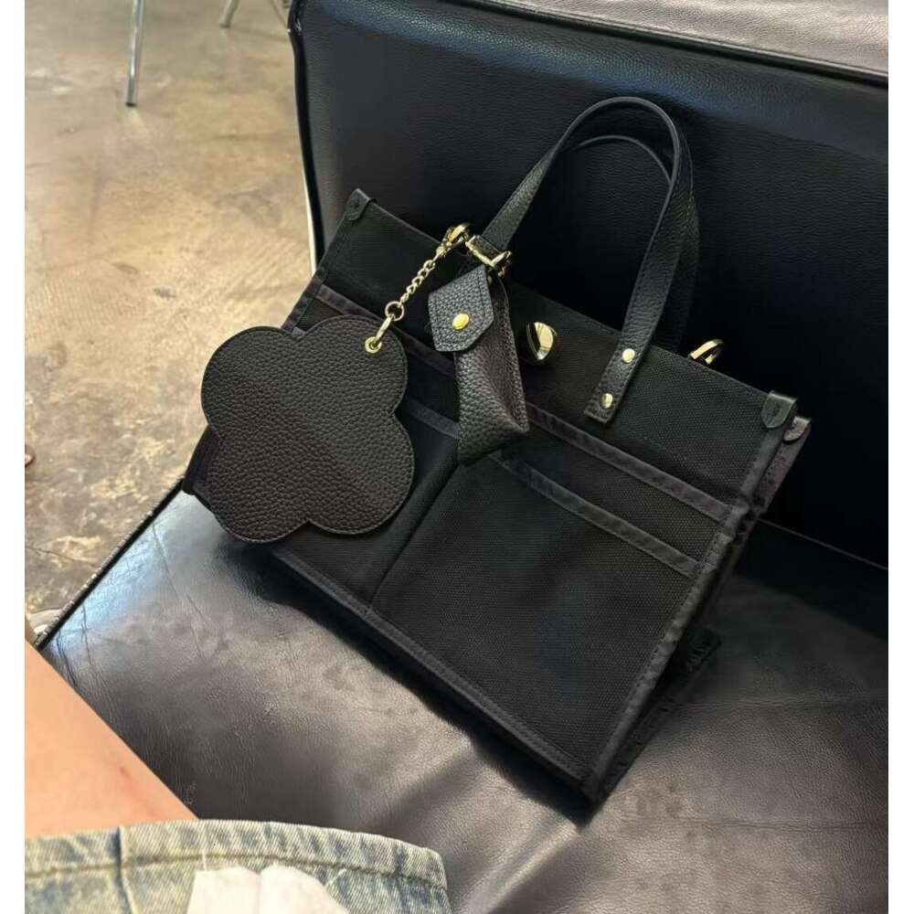 Designer Bag Tote Bag Shoulder Bag 2025 New Handheld Tote Canvas And Leather Fashion Commuter Women's Large Capacity Single Shoulder Crossbody Ba