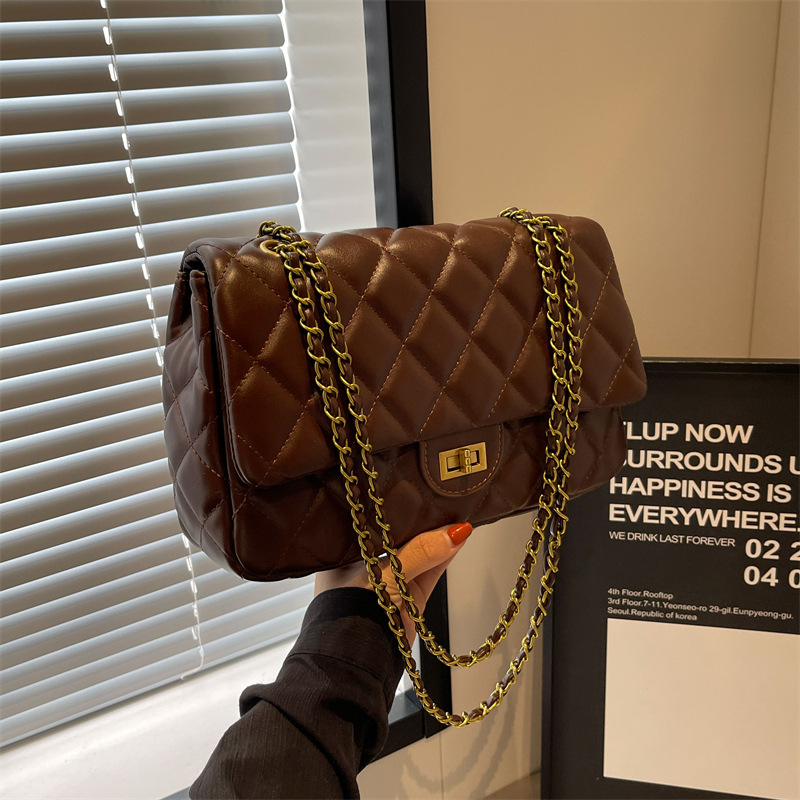 Free delivery designer bags Large capacity tote bag women retro armpit bag commuting handbag shoulder bag Flexible-use white cute