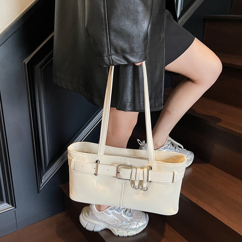 Autumn New Retro Simple Underarm Bag Light Luxury Versatile niche atmosphere design Shoulder bag Fashion small square bag Designer diagonal cross bag