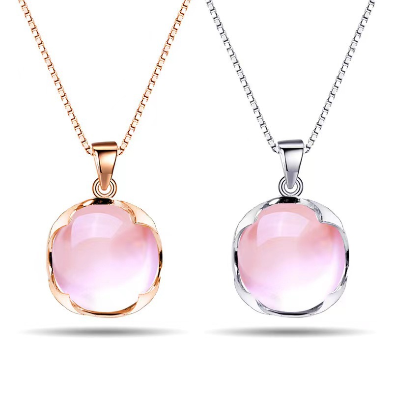 Jewelry Pendant Necklaces Fashionable and Minimalist Exquisitely Designed Moissanite Necklace for Women, High End Jewelry in Style