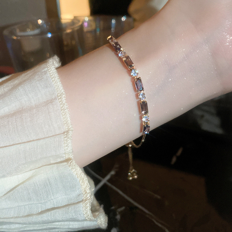 Luxury Brand Designer Jewelry European And American Metal Flower Bracelet For Women, Niche High-End Simple Versatile Fashion Light Luxury Jewelry Acce