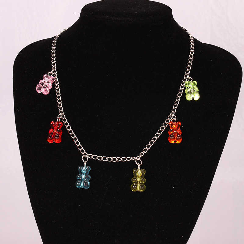 European and American cross-border ins cool single-layer little bear necklace for women, trendy hip-hop, simple and unique resin little bear sweater c