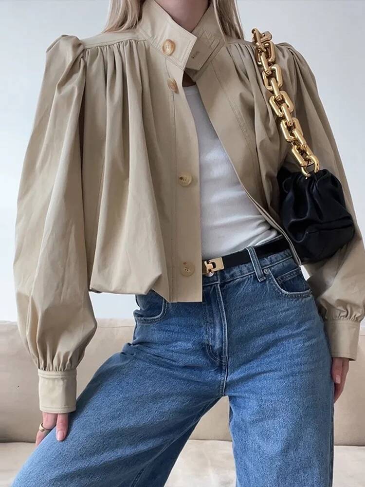 Women Pleated Padded Shoulder Button Jacket Lantern Sleeve Crop 2025 Trendy Versatile Trench Daily Retro-Chic Street Lady Coat dongdumaoyi