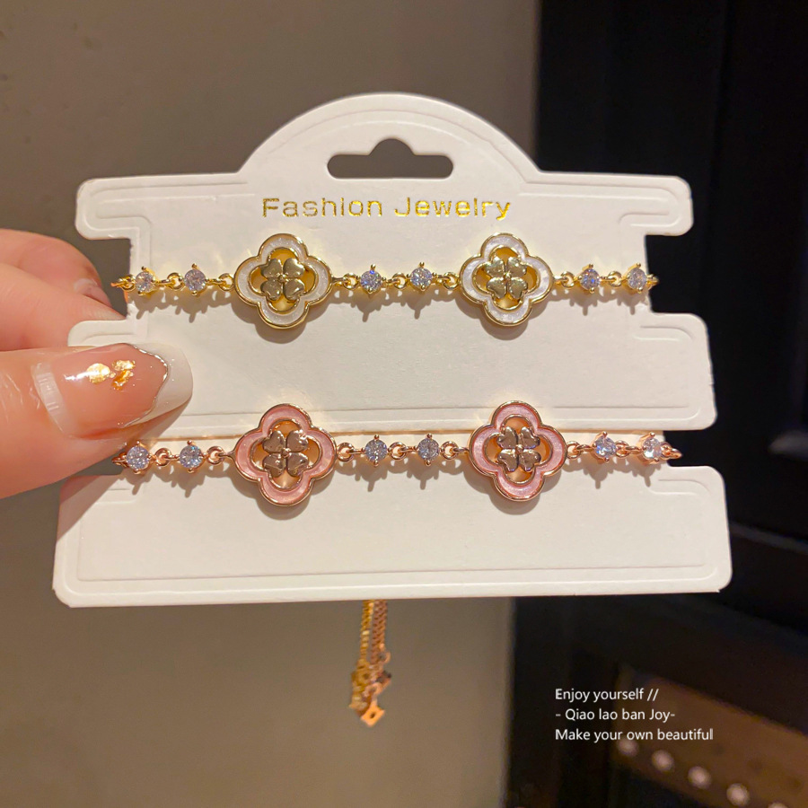 Silver - Toned Blue Clover & Crystal Bracelet Delicate Detail, Elegant for Daily or Sophisticated Wrist Styling, High - Quality Accessory