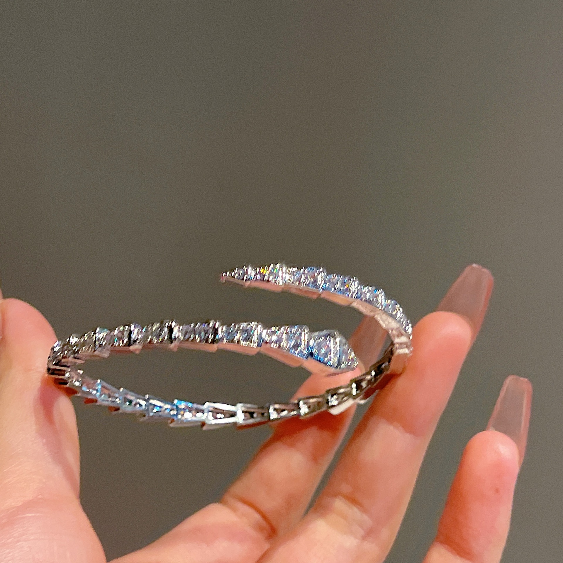 Silver - toned Open Cuff Bangle with Geometric Crystal Detail, Sleek and Sparkling for Daily or Glamorous Occasions, Elegant Fashion Jewelry