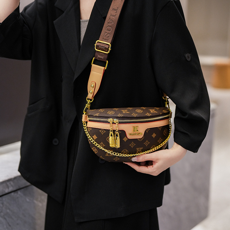 Women's chest bag 2025 new style versatile soft leather fashionable crossbody waist bag high-end online celebrity shoulder bag