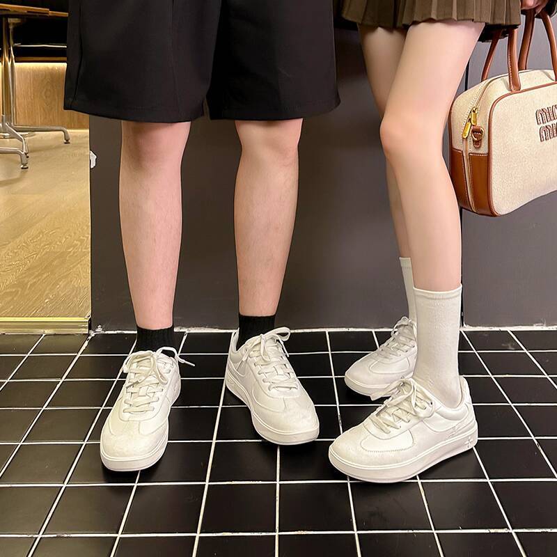 Unisex Comfortable Sportswear Footwear by Top Designers with Luxury Brand Detailing