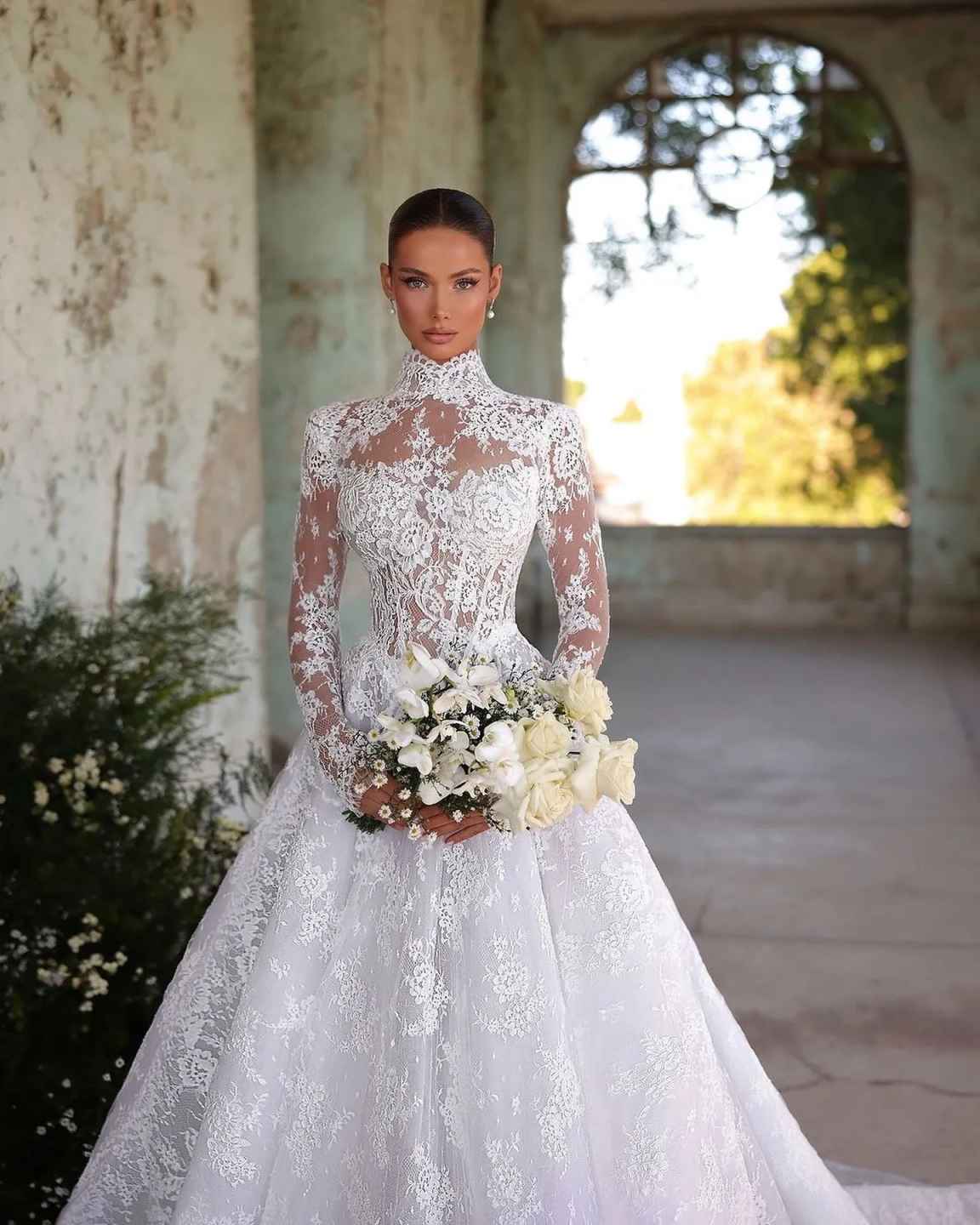 Customization High Collar A-line Lace Wedding Dress Elegant Long Illusion Sleeve Appliques Bride Bridal Gowns Plus Size Special Occasion Vestidos De N