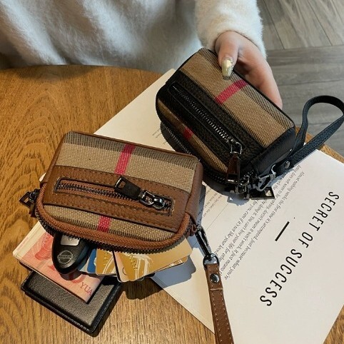 Free designer wallet women's luxury bag with antique plaid top layer cowhide, high-end feeling, small fragrance style card bag, hot selling coin 