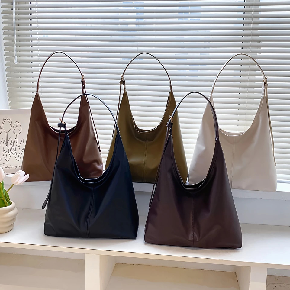 Womens Large Vintage Tote Solid texture leather effect texture versatile tote bag for commuting to university officetan250902