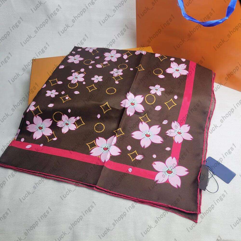 Cherry Motif Jacquard Weave Women Slik Scarf Big Size Woman Printed Embroidery Designer Shawls F Silk Winter Print Foulard Satin Square Head Scarves New