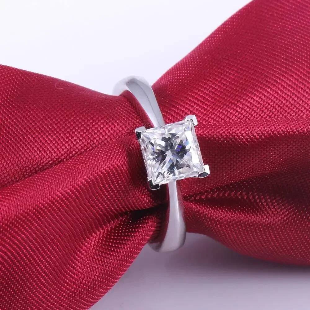 Classic Princes Cut Moissanite Engagement Rings with Certificate Solitaire Diamond Weddig Ring 925 Silver Fine Jewelry for Women