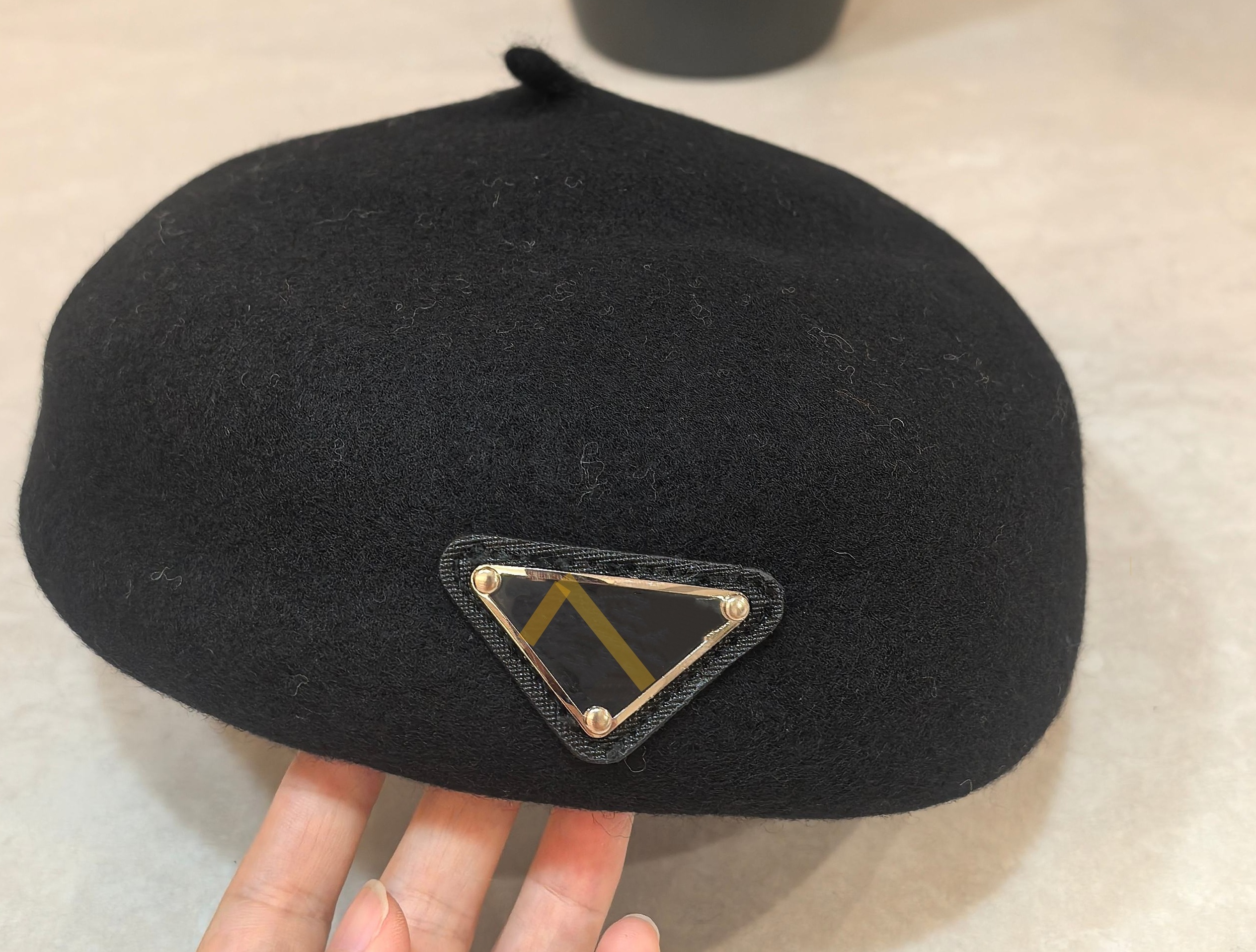 Berets 2025 bucket hat designer hat bailey hat berets hats checkered fabric winter hat fall thermal skull cap casual travel beanies designer hat for women winter hats