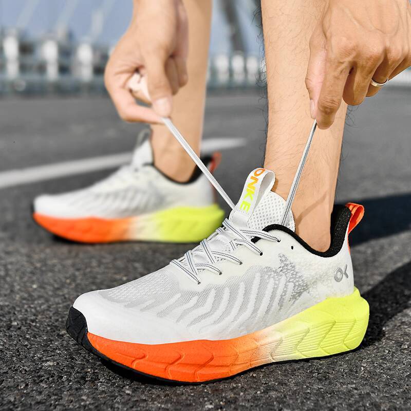 ONKE Autumn Sports for Men Breathable High Elastic Lightweight Non-Slip Wear-Resistant Mesh Cushioning Couple Carbon Plate Running Shoes