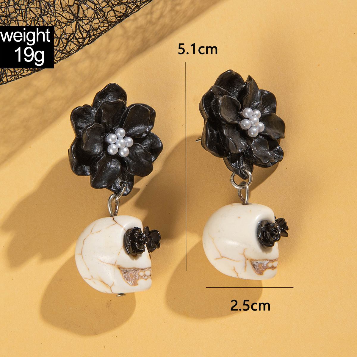 European and American Dark style Skull Black Camellia Earrings Funny and Whimsical Halloween Dangle Earrings for Women