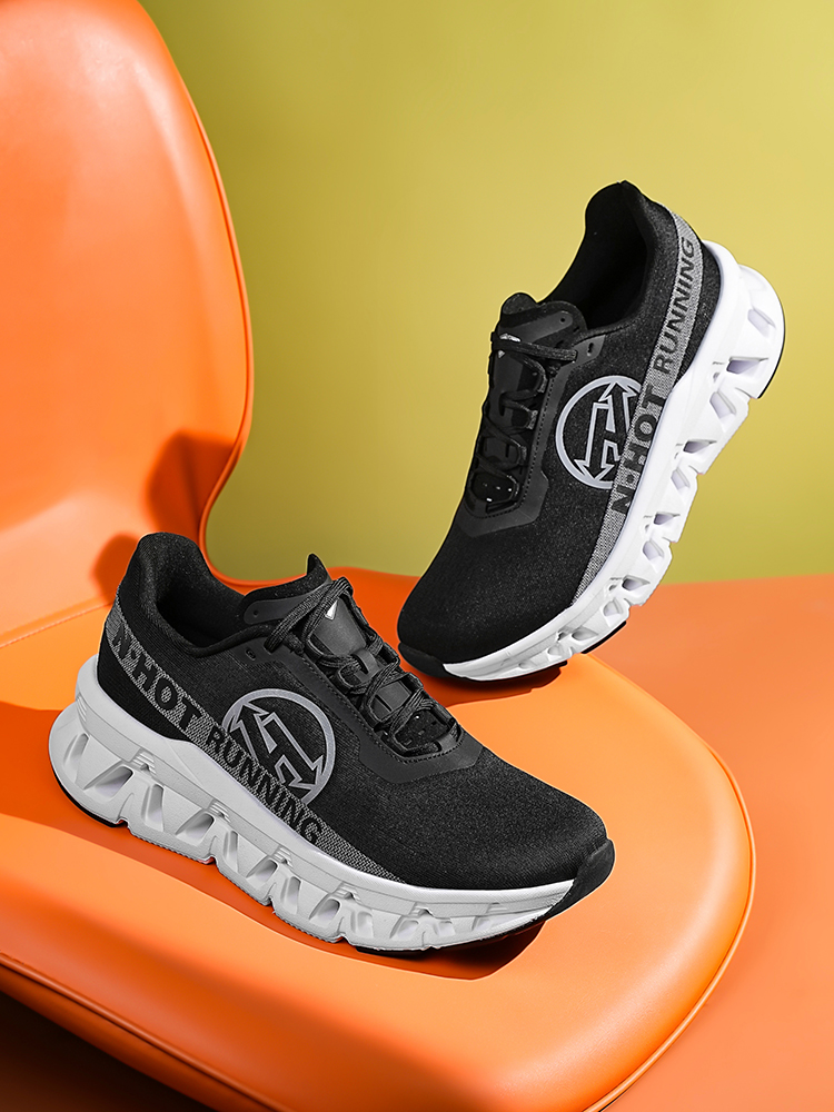N.HOT Free shipping designer running for men woman sneakers casual Lightweight sport outdoor training shoes 39-45