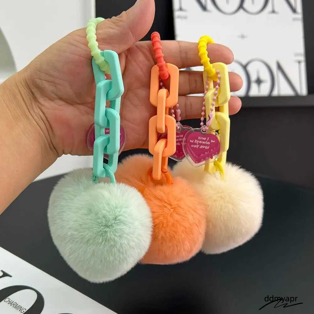7Cm Natural Fur Heart-Shaped Ball Charm Womens Creative Soft Bag Pendant Cute Plush Toy Keychain Valentines Day Giftxj250409 Ddmyapr Ddmyapr Ddmyapr D