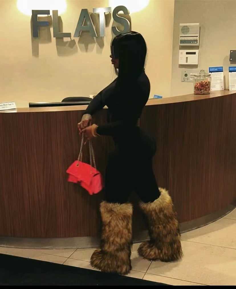 Winter Women Snow Boots Faux Fur Long Boots Warm Plush Platform Kneehigh Boots Outdoor Furry Cute Overtheknee Boots Girls Y2K W250902