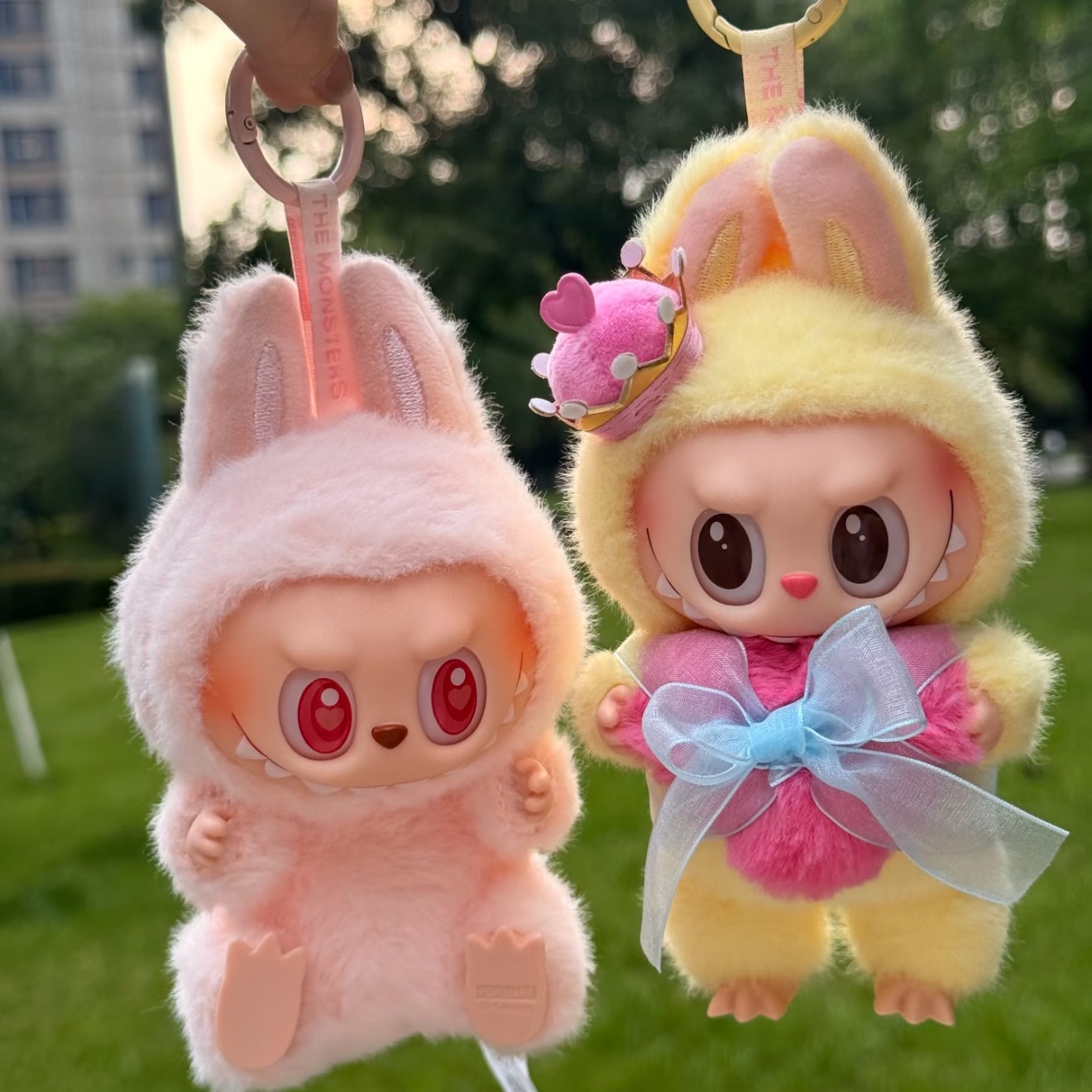labubu doll V1 V2 V3 Monsters labubu Into Energy SeriesBlind Box Christmas present clothesDoll Keychain Decor Gift