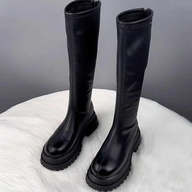 2024 Women Shoes Platform Autumn Winter Long Boots Womens KneeHigh Boots Side Zipper Comfortable Square Heel Black High Boots W250902