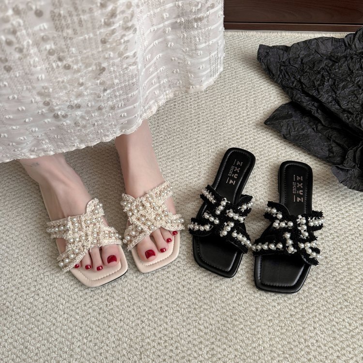 Designer Light Luxury Korean Version Woman Flat-bottom Low-heeled Pearl-decorated Small Beach Sandals Fashionable Ladies Outings Anti-slip Dirt-resist