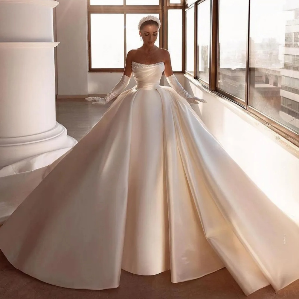 Luxury Tiered Satin Ball Gown Wedding Dress Robe De Marriage Sleeveless Beading Pearls Off The Shoulder Bridal Skirts Vestios Novias
