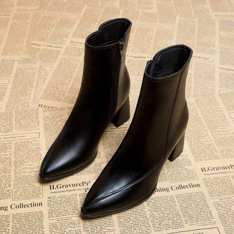 Autumn And Winter New Pointed Head Thick Heel Side Zipper Short Tube Fashion Pure Black Women's Boots