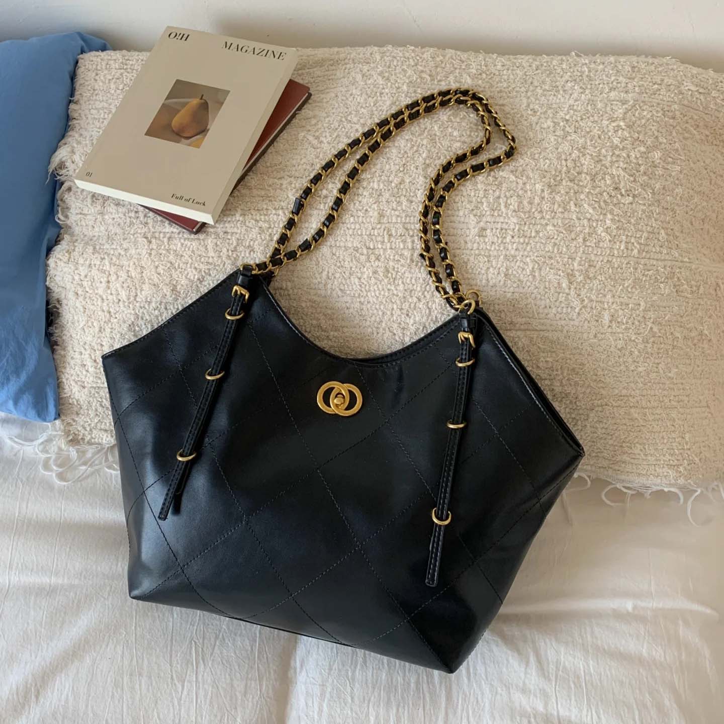 Designer 2025 New Fashion Bag Large Tote Bag Shoulder Bag Soft Leather Women Bag High Quality Classic Underarm Hobo Bags Fashion Lady Purses 999