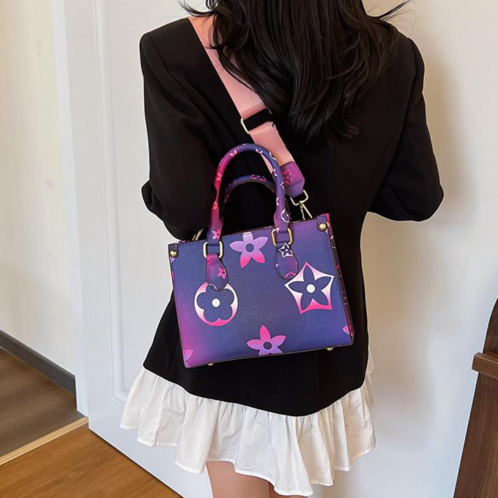 hot Free delivery designer handbag for woman Fashion shoulder bag with soft leather design for casual wear