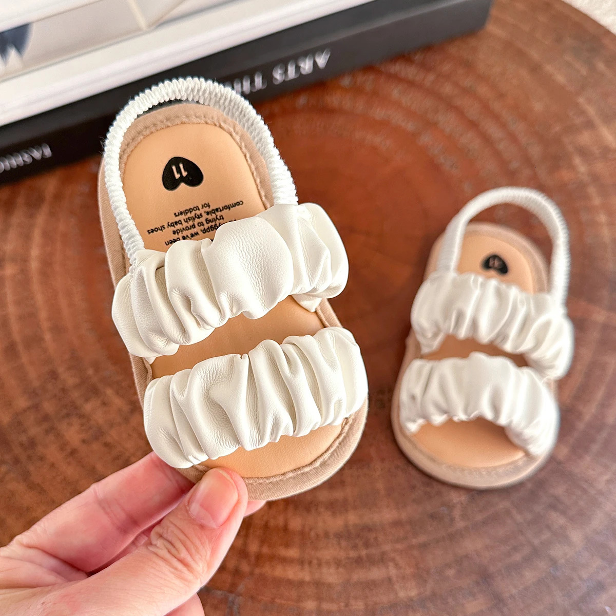 Baby Boys Girls Sandals Soft Sole Summer Infant Wedding Dress Flat Shoes Beach Sandal born Crib Shoes First Walkers 250902