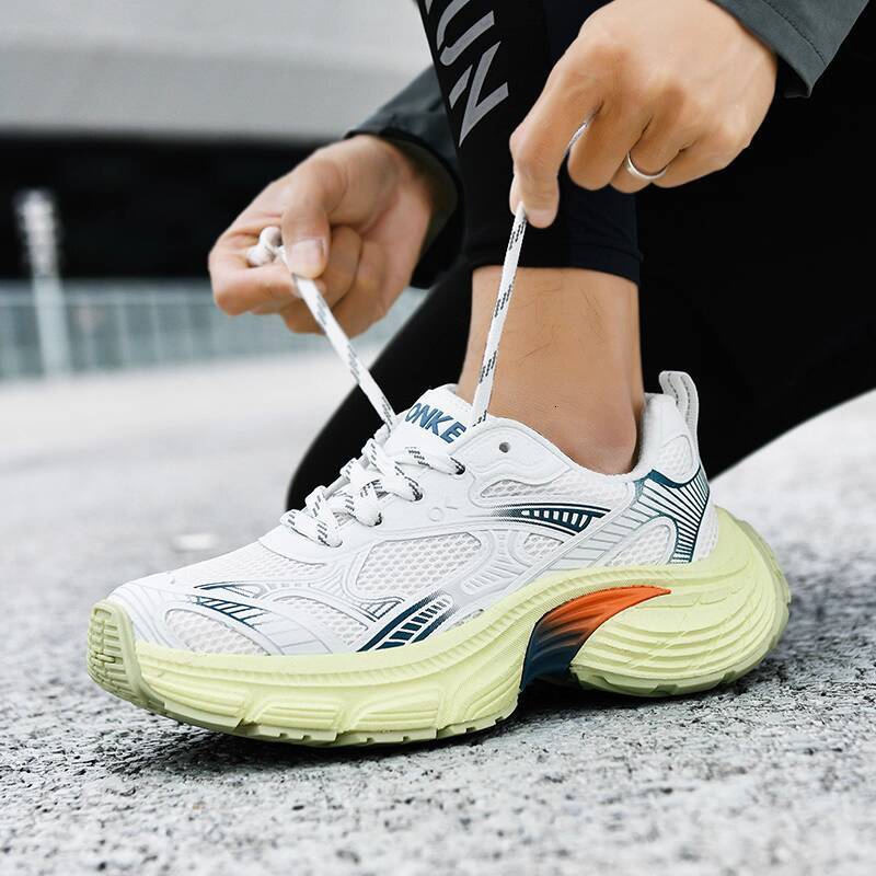 ONKE Autumn Men's Lightweight Breathable Non-Slip Sports Casual Women Thick Sole Shock Absorption Couple Running Dad Shoes