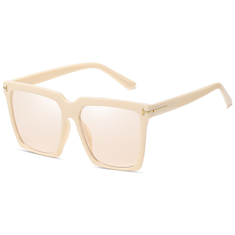 New Arrival Stylish Versatile Multifunctional Large Frame Square Sunglasses with T shaped Rice Nails Unisex for Daily Travel Vacation