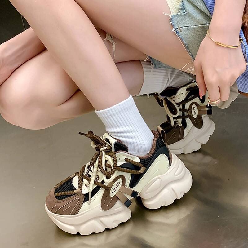 Mirinda Dad for Women High-End Women's Height Increasing Stylish Versatile Comfortable Thick-Soled Casual Lightweight Sports Shoes