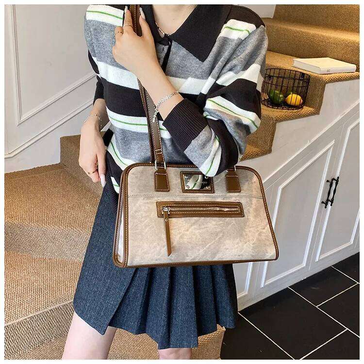 New Simple Shoulder For Women, Light Messenger Bag, Large-Capacity Backpack, Multi-Functional Commuter Bag