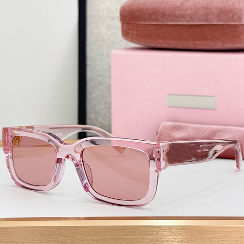 Womens Sunglasses MU 03UV for modern style Pink transparent frame pink lenses Fashion Party Metal Niu temple Replaceable prescription lenses Designer glasses
