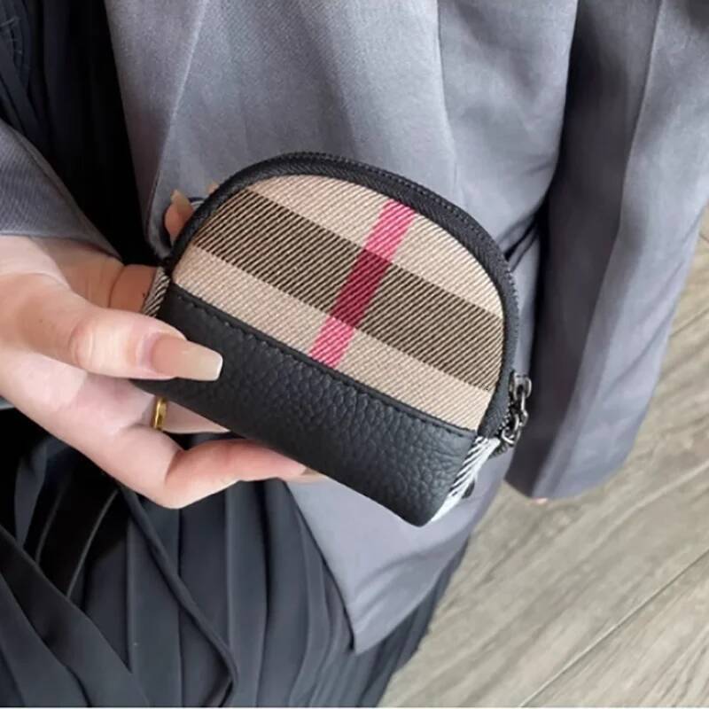 2025 New Women's Retro Leather Mini Coin with Keychain Brown and Red Suitable for Daily Use Designer Cute Wallet dh928065