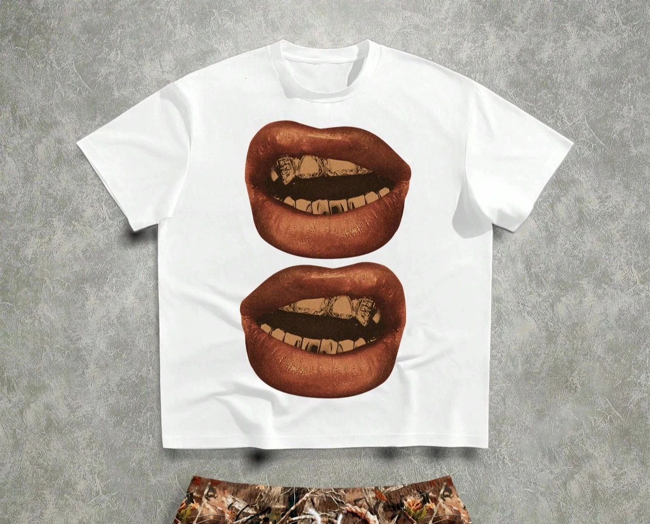 Limitedtime Offer on Maniti EMRG Mens Lip Print Shortsleeved Tshirt with Round Neck Print for Summer 250902