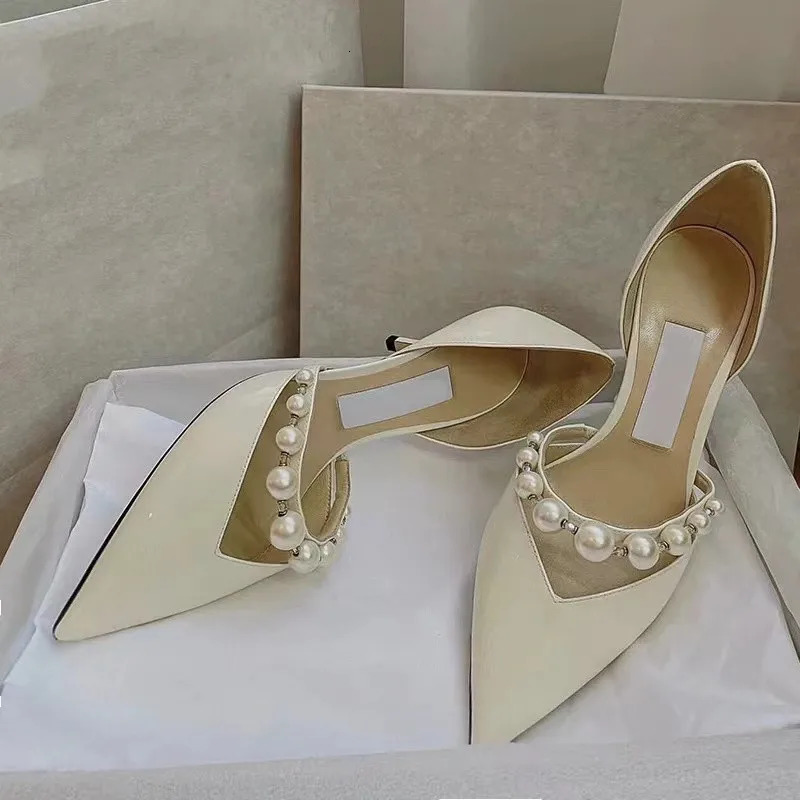 Star style Pearls s Patent Leather Women Pumps Elegant Pointed toe Thin High heels Female Party Wedding Shoes 250902