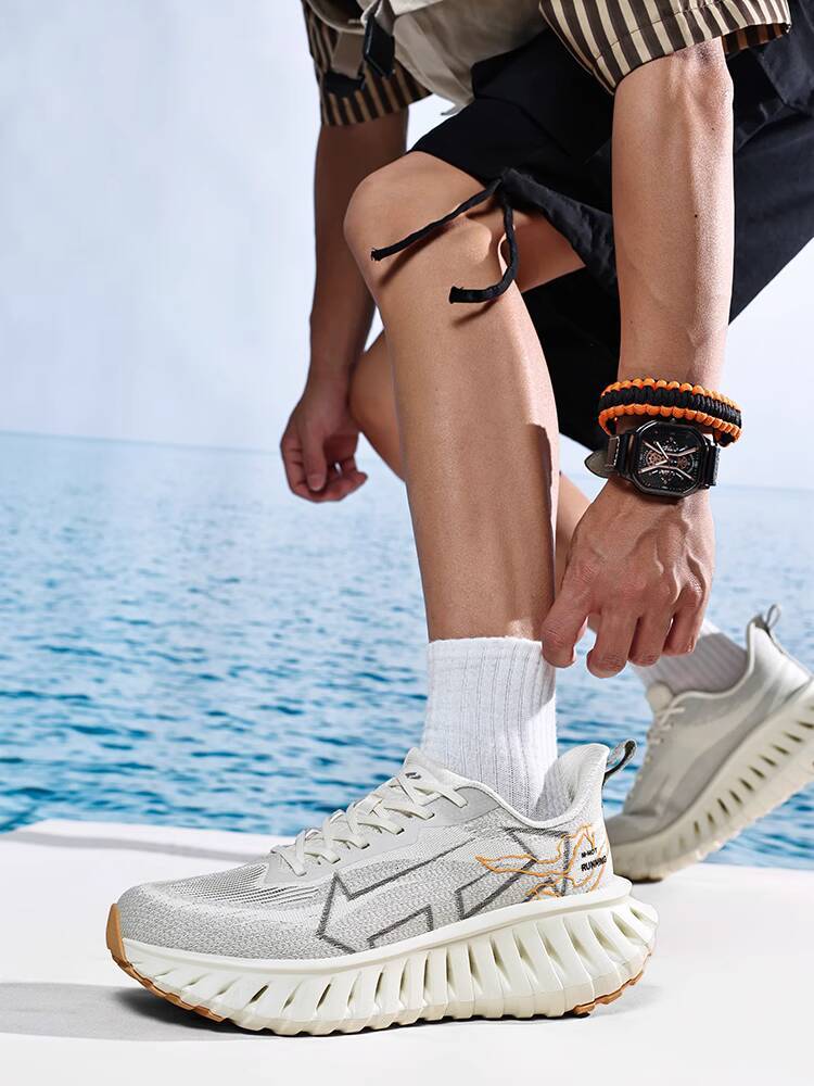NHOT Mens 2025 New Sneakers Breathable Mesh Running Designer Shoes Versatile Casual Footwear Suitable for Spring and Autumn