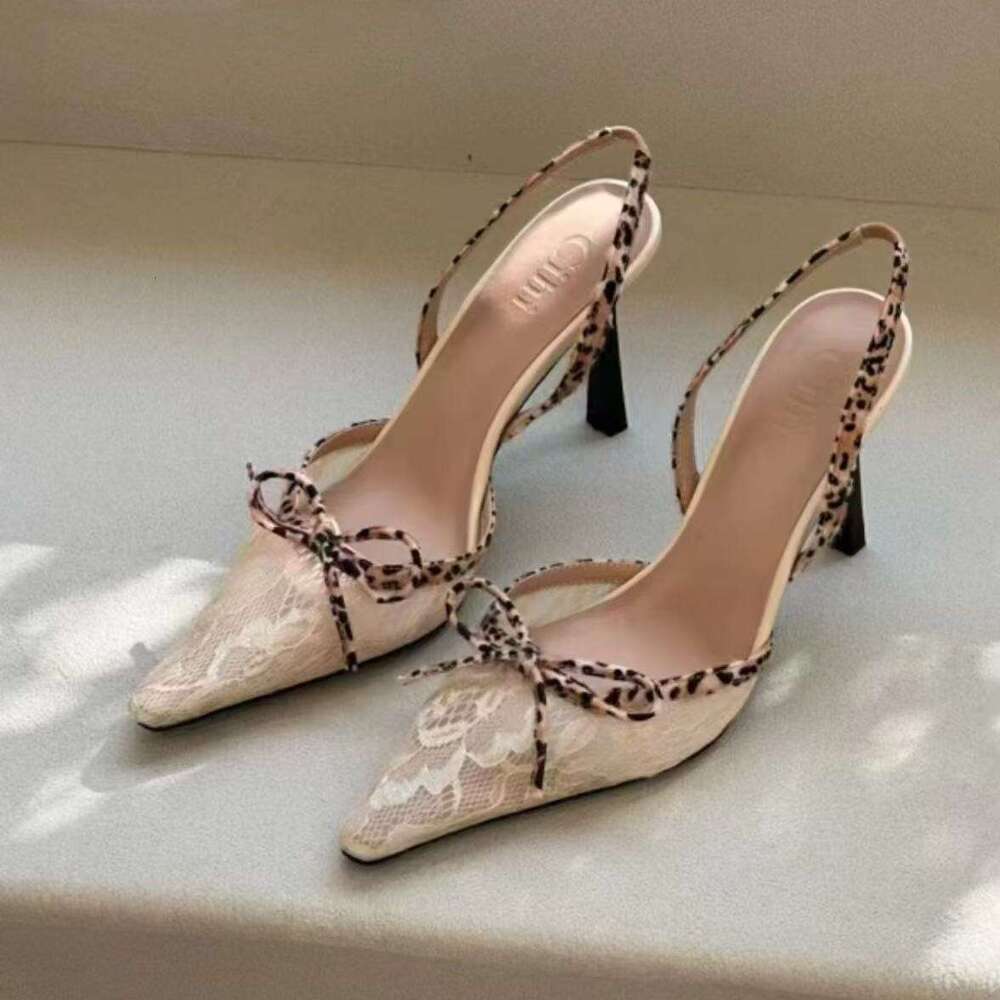 35-42 Plus Size New Niche Designer Shoe Sexy Hot Girl Embroidered Lace Peep-Toe Sandals Thin Heel Small Square Toe Internet Celebrity Bow High Heels f
