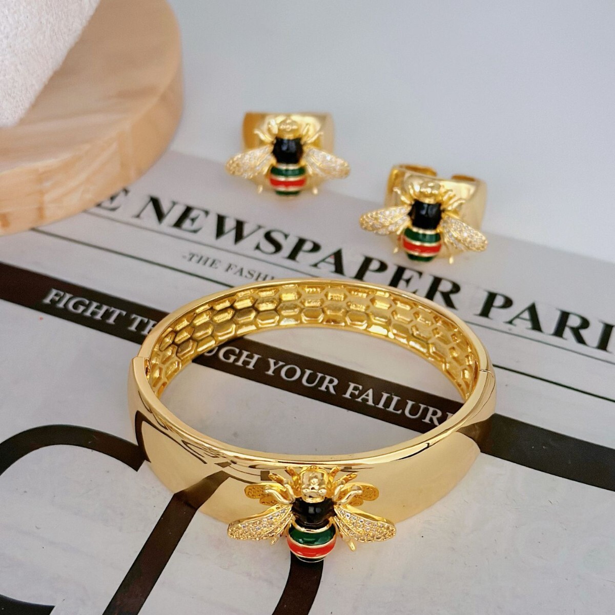 Gold Bee Bracelet Ring Set Enamel Rhinestone Jewelry for Women's Daily Styling Enamel Rhinestone Insect European American Retro Hot-Selling