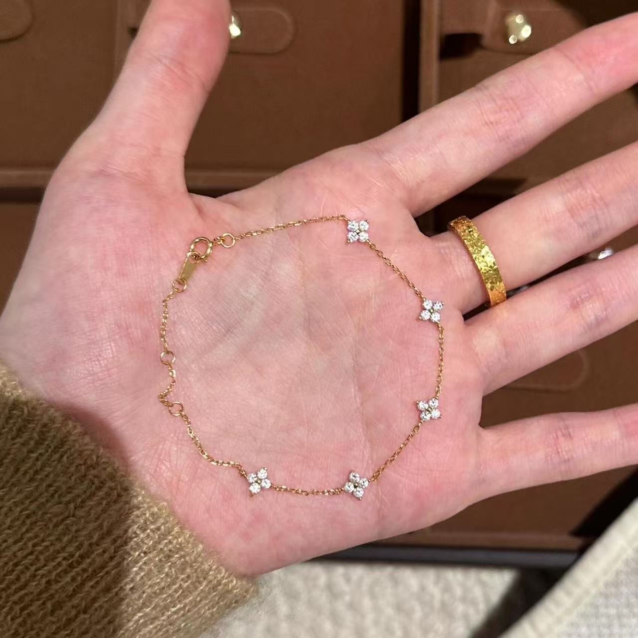 925 Sterling Silver Gold Tone French Starry Sky Four Leaf Clover Bracelet Designer Bracelet for Women Luxury Jewelry Niche Simple Full Diamond Flower 