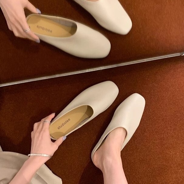 Designer Leather Women's Outdoor Half-toed Slippers Fairy-like Luxury Flat Slippers Minimalist Comfortable Dirt-resistant Waterproof Casual Shopp